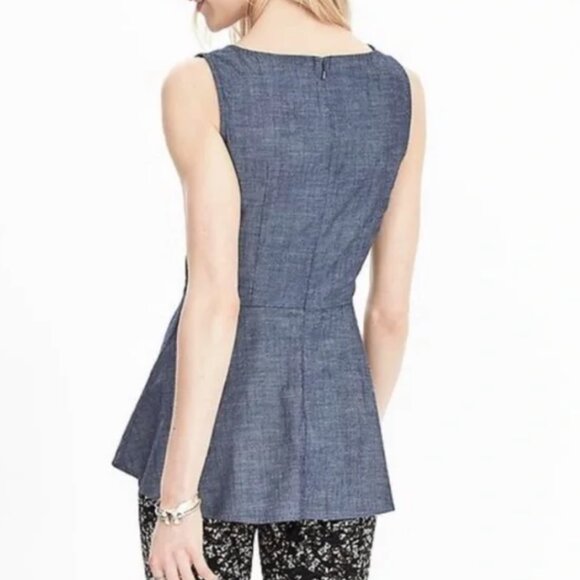 NWOT Banana Republic Peplum Top Women's Size 4 Light Grey Busine Casual Shirt - Picture 2 of 5